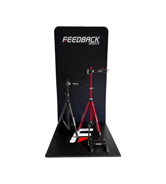 Ekspozytor Feedback Sports podest + ścianka PL